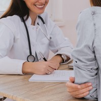 Megszüntetnék a munkaköri alkalmasság részét képező kötelező orvosi vizsgálatot