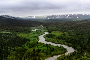 Wody powodziowe na Uralu zalały złoża uranu. Ekolodzy ostrzegają przed skażeniem radioaktywnym wód powierzchniowych