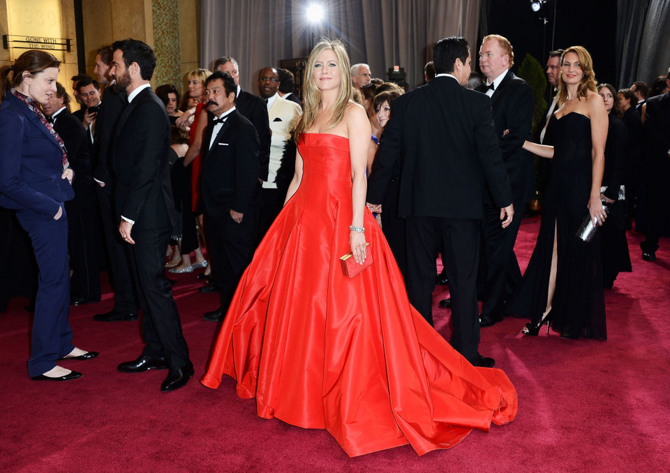 Jennifer Aniston w imponującej sukni od Valentino. Oscary 2013