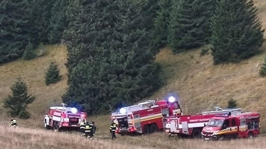 V centrálnej časti Národného parku Veľká Fatra horí. 