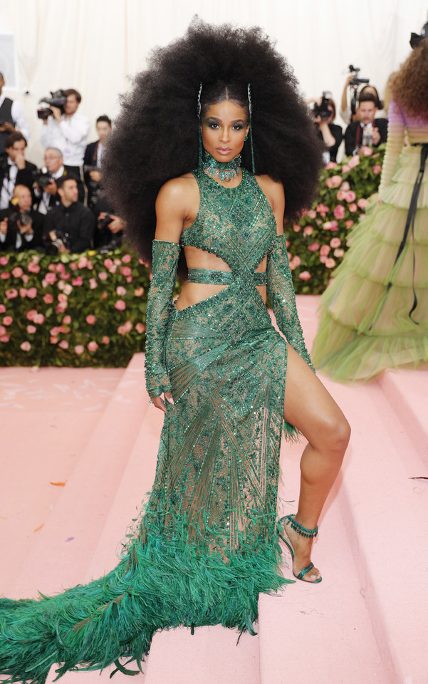 MET Gala 2019: gwiazdy na czerwonym dywanie