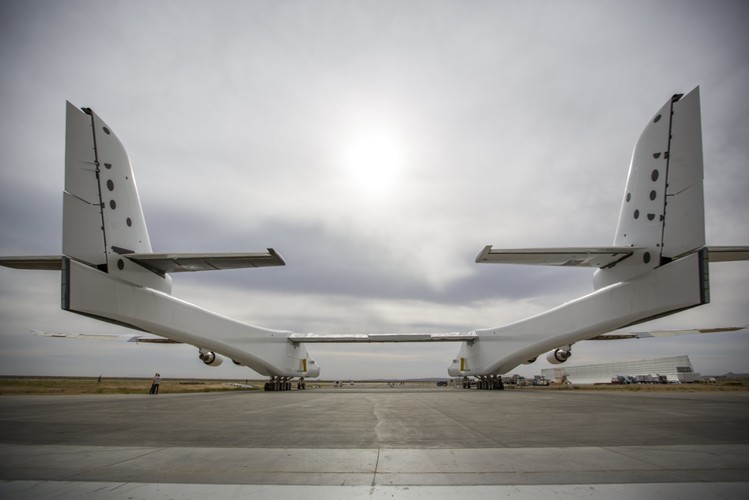 Prezentacja Stratolaunch na lotnisku Mojave Air and Space Port w Kalifornii w USA<br><br>fot. EPA/STRATOLAUNCH SYSTEMS CORP.