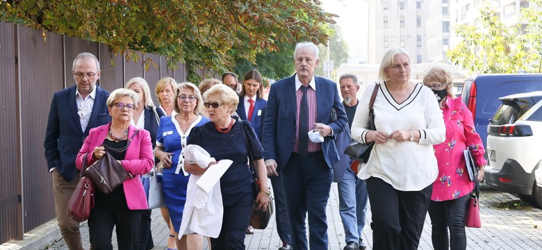 Medycy wyszli ze spotkania z ministrem. W sobotę planują protest
