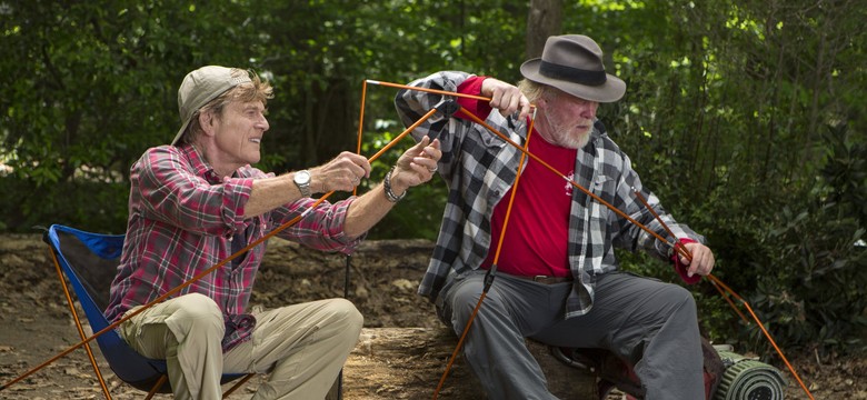 Im dalej w las tym zabawniej! Robert Redford i Nick Nolte wyruszają na "Piknik z niedźwiedziami"