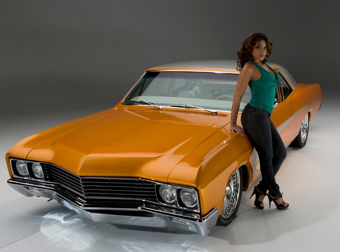 Kubanka Vida Guerra w sesji dla magazynu Low Rider