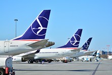 LOT chce wejść do lotniczej ekstraklasy. Kupuje nowe samoloty i zapowiada nowe kierunki [WYWIAD]