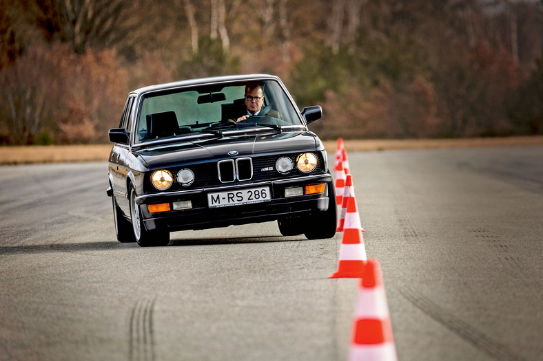 BMW M5 (E28)