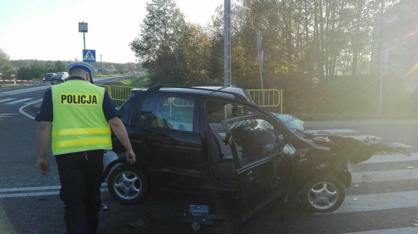 Matiz roztrzaskał się o autobus