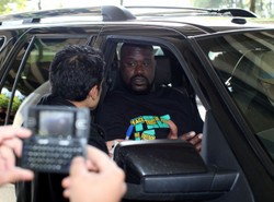 Gwiazdor pozwał informatyka za sprzedaż jego prywatnych maili