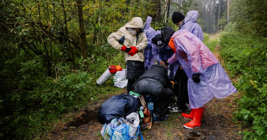 2,5 Tausend Löcher.  für Taxifahrten durch Polen.  Flüchtlinge aus Weißrussland erreichen Deutschland