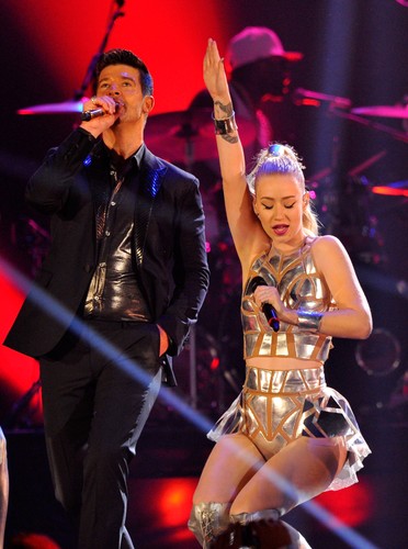 Robin Thicke i Iggy Azalea na gali MTV EMA 2013