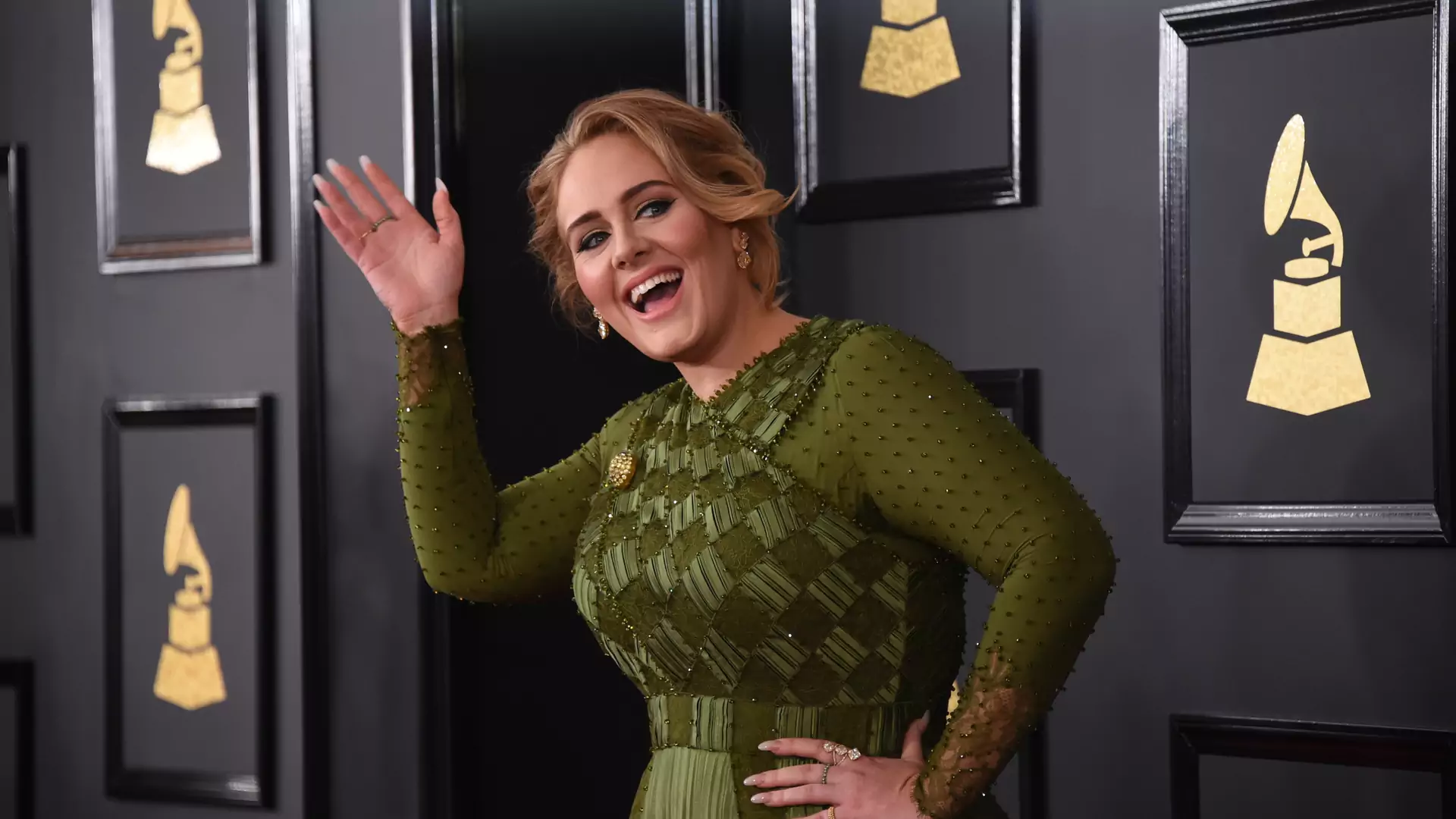 "Piłam ze Spice Girls!" - Adele imprezuje na koncercie słynnego girlsbandu