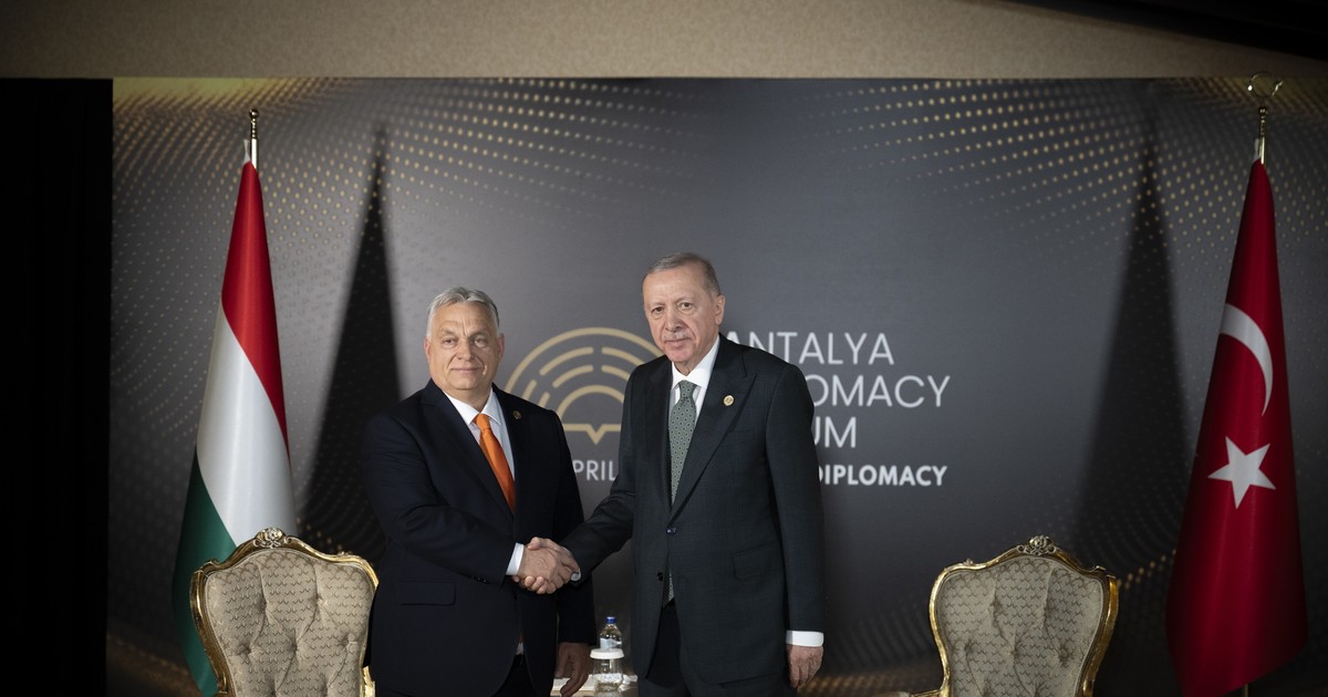 Magyarország energiaellátásáról tárgyaltak – Orbán Viktor meglátogatta szövetségesét, Recep Tayyip Erdogant