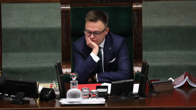 Byli marszałkowie Sejmu mówią, co powinien zrobić Szymon Hołownia. "Trzeba doprowadzić do minimalnego porozumienia"