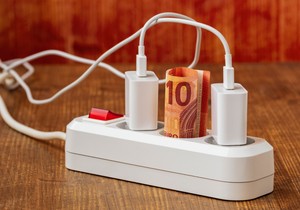 Produžni kabl, ušteda struje, ilustracija