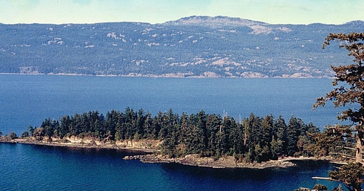 Meghan Markle And Prince Harry Retreated To A Mansion On Vancouver