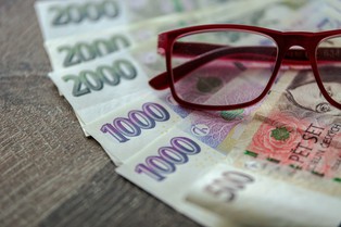 Czeskie emerytury 2026. Wyższe wypłaty, ale koniec z czekami. Sprawdź nowe przepisy i obowiązki