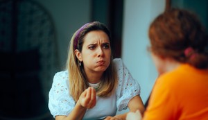 Telo šalje suptilne signale pre emotivnog sloma, kao što su stezanje u grudima ili nesvesno stiskanje vilice