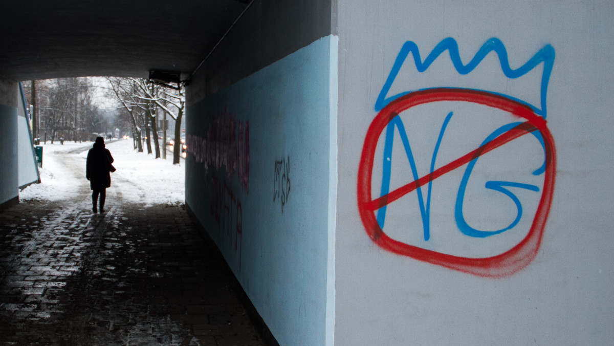 Od teraz każdy może dołożyć cegiełkę do oczyszczania Krakowa ze szpetnych rysunków i wulgarnych napisów na murach. Wystarczy przynieść puszki starych, niepotrzebnych farb lub samemu zaangażować się w zamalowywanie pseudograffiti. Z takim apelem do krakowian występują Pogromcy Bazgrołów.