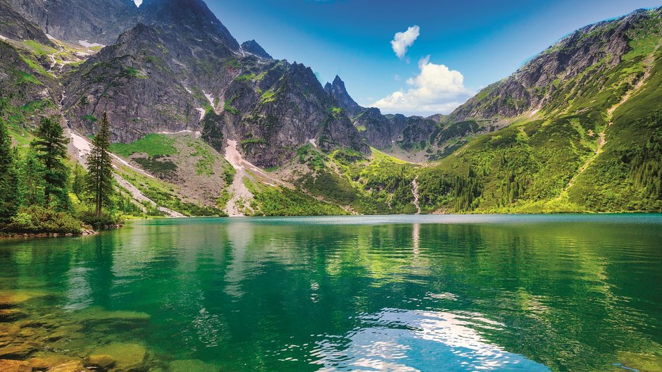 Piesze marszruty, bieganie albo wspinaczka. Nie tylko Tatry dostarczają wielu możliwości aktywnego wypoczynku