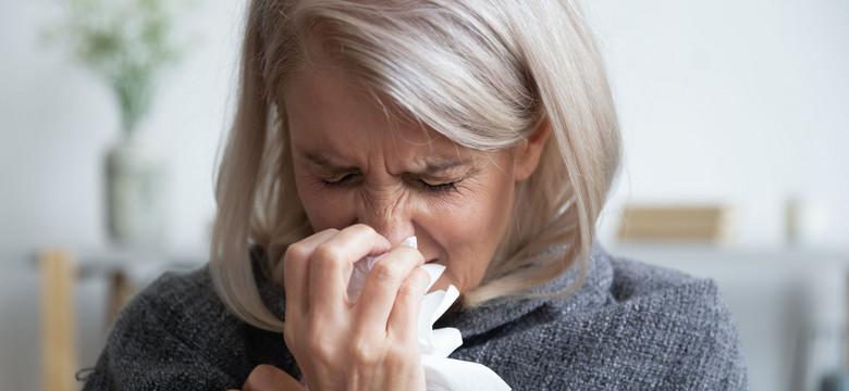 Zimą gorzej czują się pacjenci z alergią całoroczną. Alergolog tłumaczy