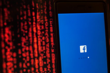 Facebook usunął ponad 1,5 mld fałszywych kont w sześć miesięcy