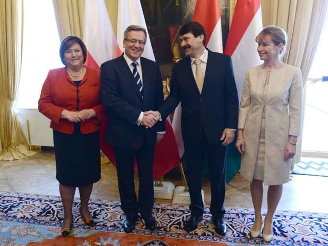 Anna i  Bronisław Komorowscy z parą prezydencką Węgier
