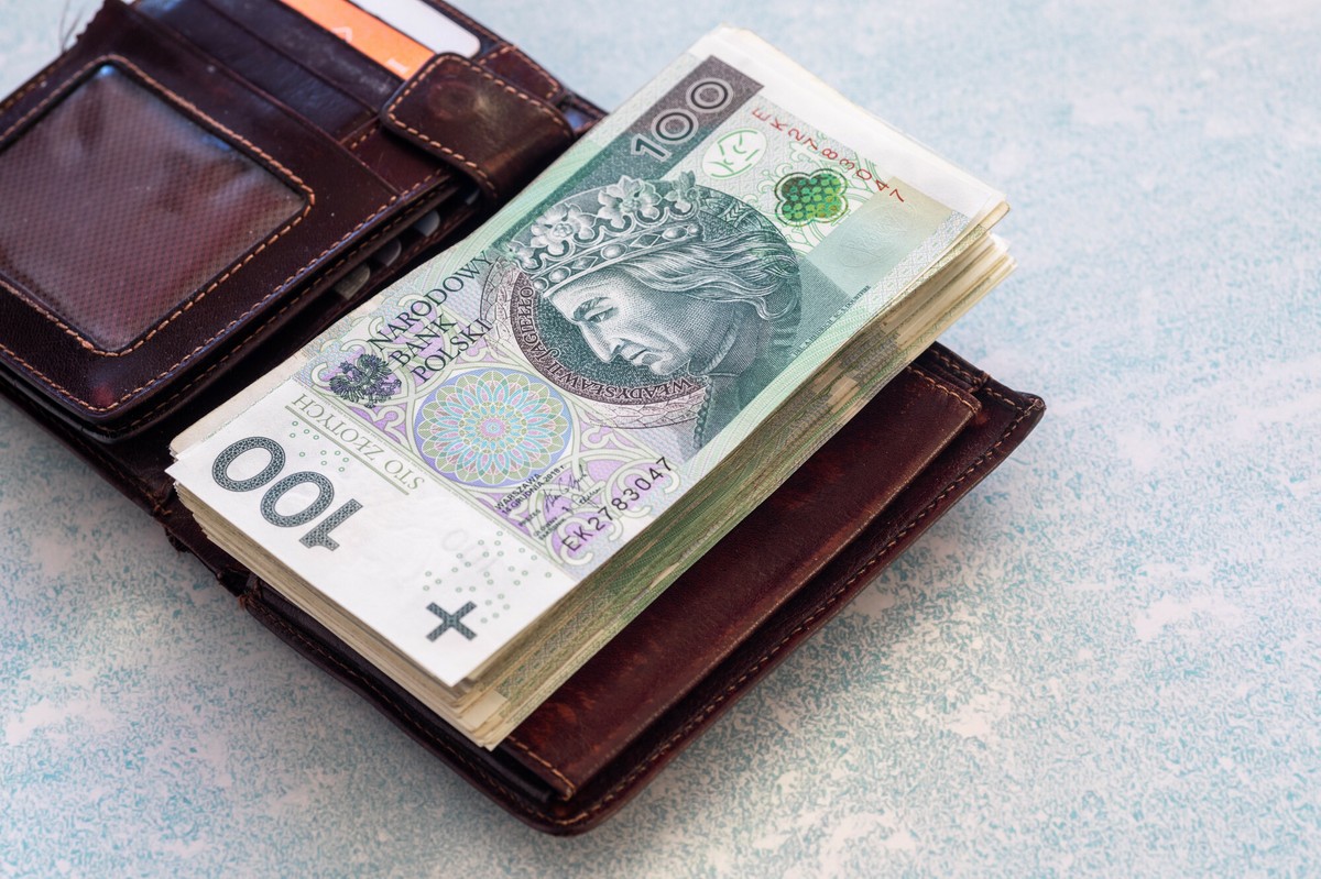 Wypłata środków z PPK kusi Polaków przed świętami. Eksperci ostrzegają