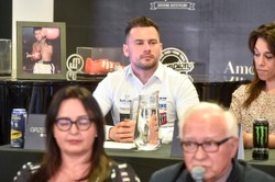 Greg Collins wkurzył fanów. Chodzi o wyznania na temat seksu i kobiet