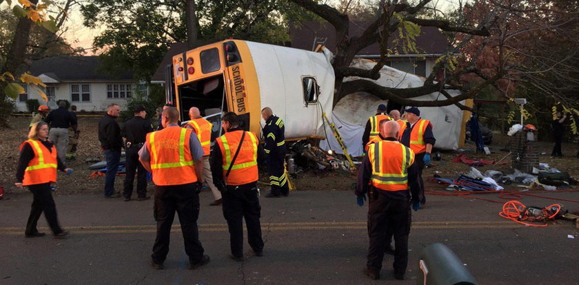 Tragiczny wypadek szkolnego autokaru. Zginęły dzieci
