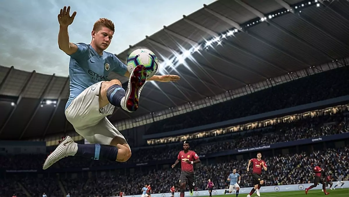 Nie znam się na grach piłkarskich, ale grałem w FIFA 19. Czy zwykli fani "kopanej" mają na co czekać?