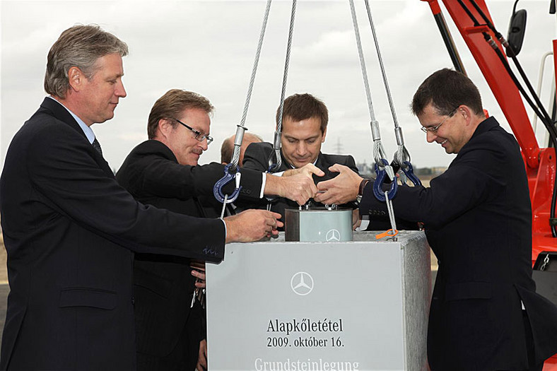 Mercedes-Benz: rozpoczęto budowę fabryki