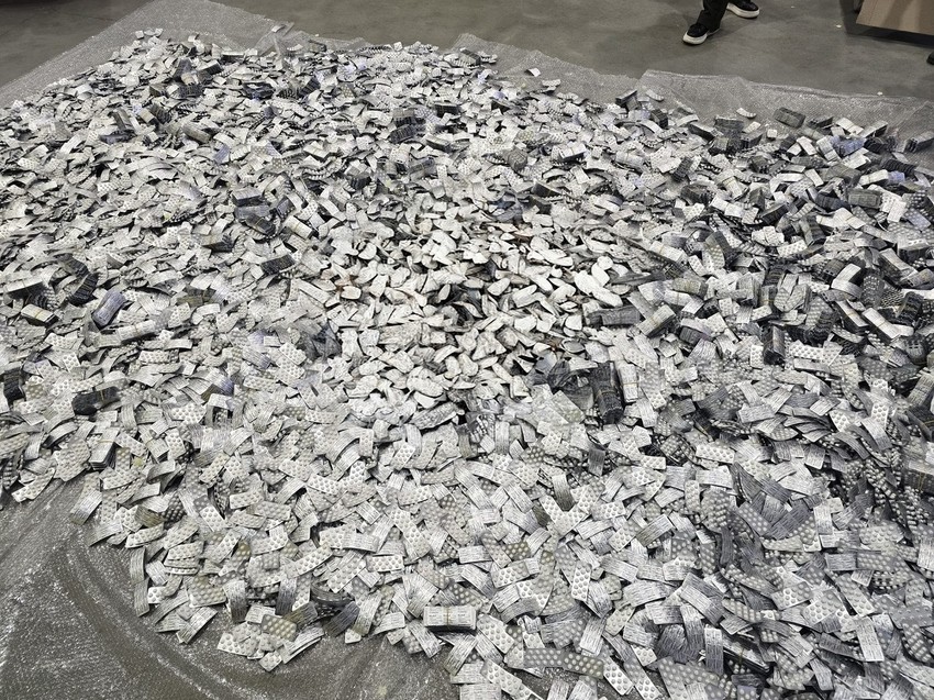 Zaplenjeno preko milion tableta