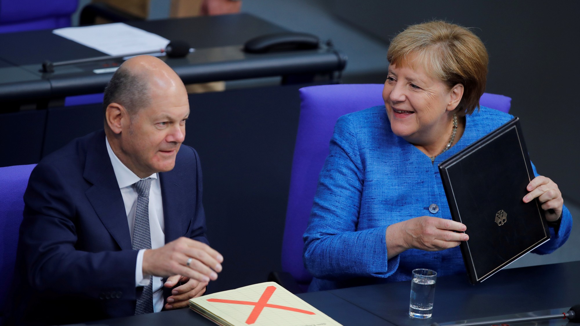 Olaf Scholz a Angela Merkelová