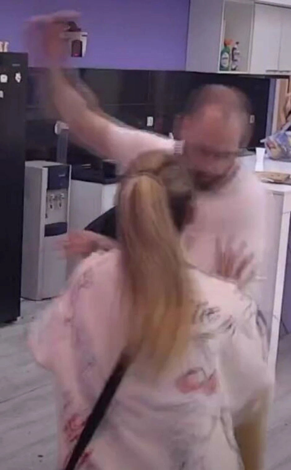 Zvezdanovo nasilničko ponašanje prema Ani