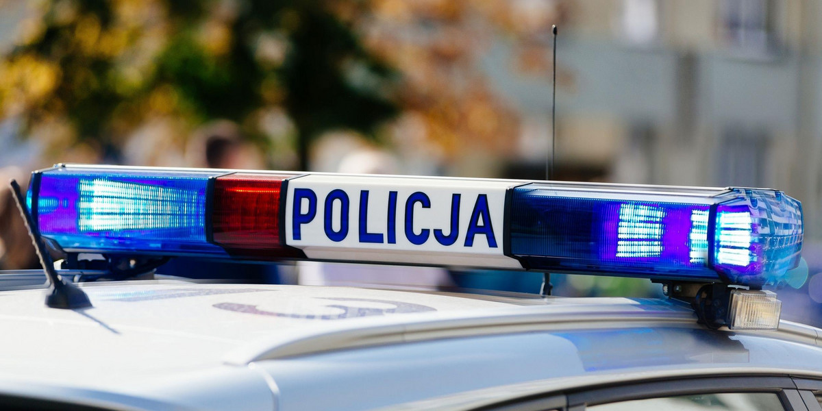 Chciał żeby policjanci podrzucili go do domu