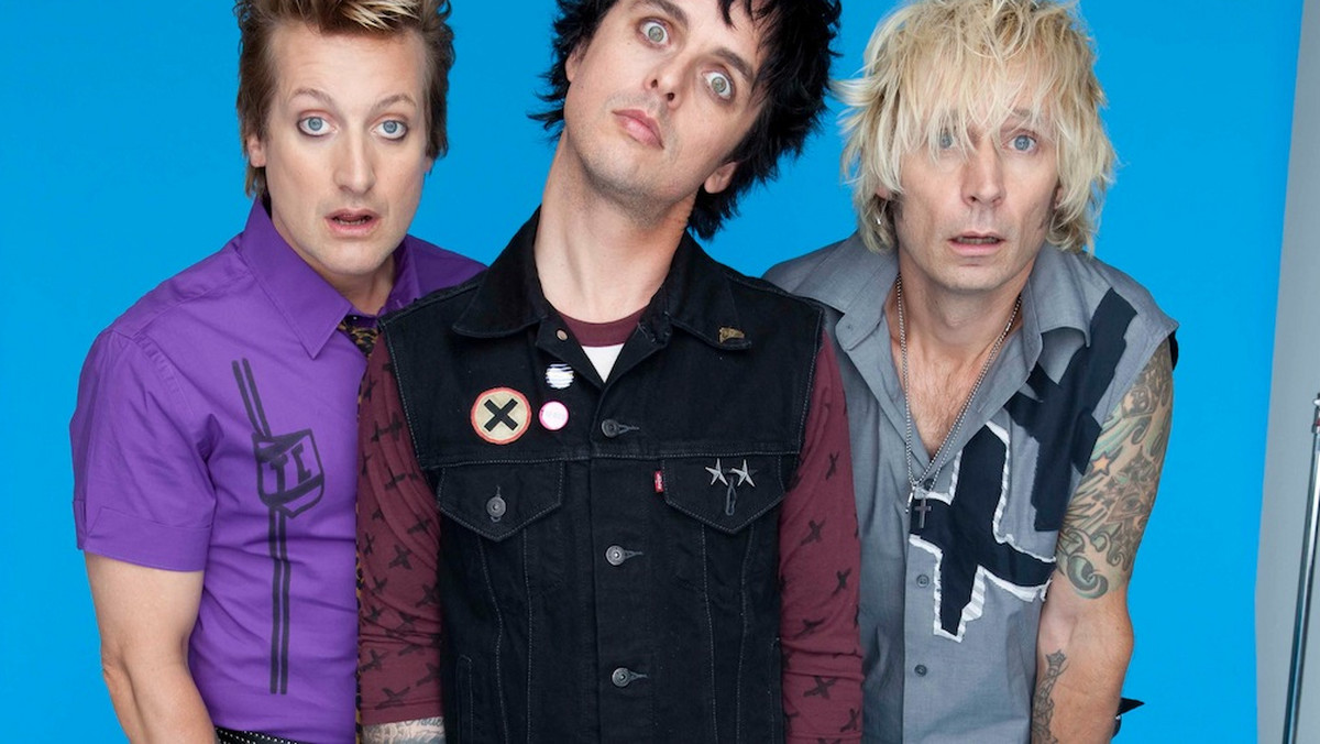 Billie Joe Armstrong z Green Day nazwał koreańskiego rapera Psy mianem "opryszczki współczesnej muzyki".