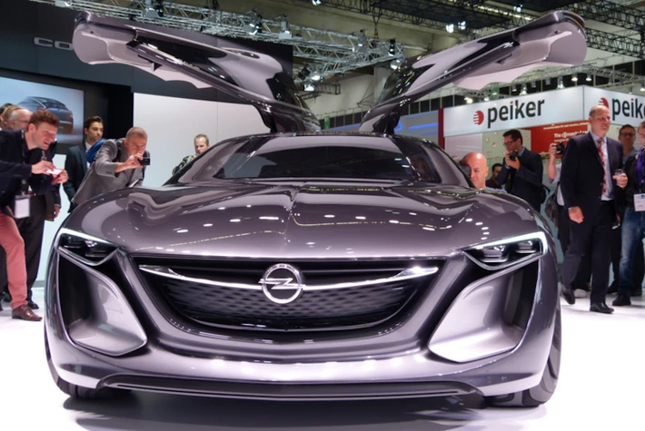 Opel Monza Concept, premiera na targach we Frankfurcie 2013