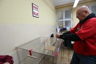 Niedzielne wybory zaburzone incydentami. Odnotowano 579 zdarzeń