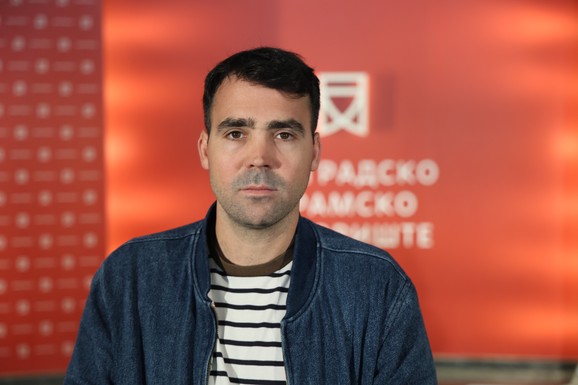MAJKU NAŠEG POZNATOG GLUMCA ZNA CEO REGION Bila je rame uz rame sa Lepom Brenom, gledali ste je na TV-u. evo o kome je reč
