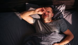 Spavanje bez jastuka čuva vid