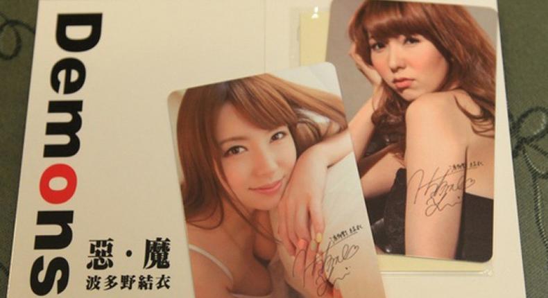 Porn actress metro cards sold out in hours in Taiwan