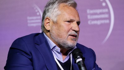 Aleksander Kwaśniewski podczas sesji Ukraina w czasie wojny i po wojnie. Katowice, 24.04.2023 r.