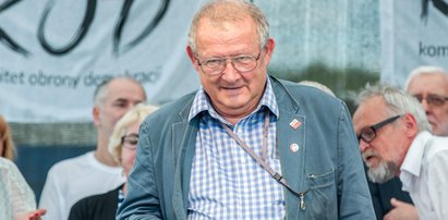 Michnik kupował mieszkania "na słupa"? Wojna naczelnych