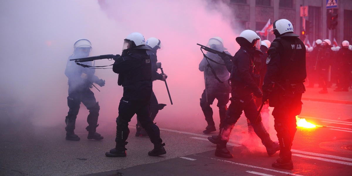 Policja podczas Marszu Niepodległości