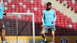 barcelona chce zatrzymać lewandowskiego. jest tylko "jedno ale"