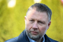 "pieszczoch putina". kierwiński ostro o wizycie prezydenta nawrockiego na węgrzech