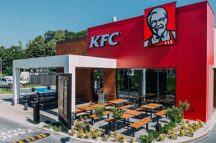 KFC i Pizza Hut ratują się dostawami do domu. Jedna piąta klientów nie wróciła