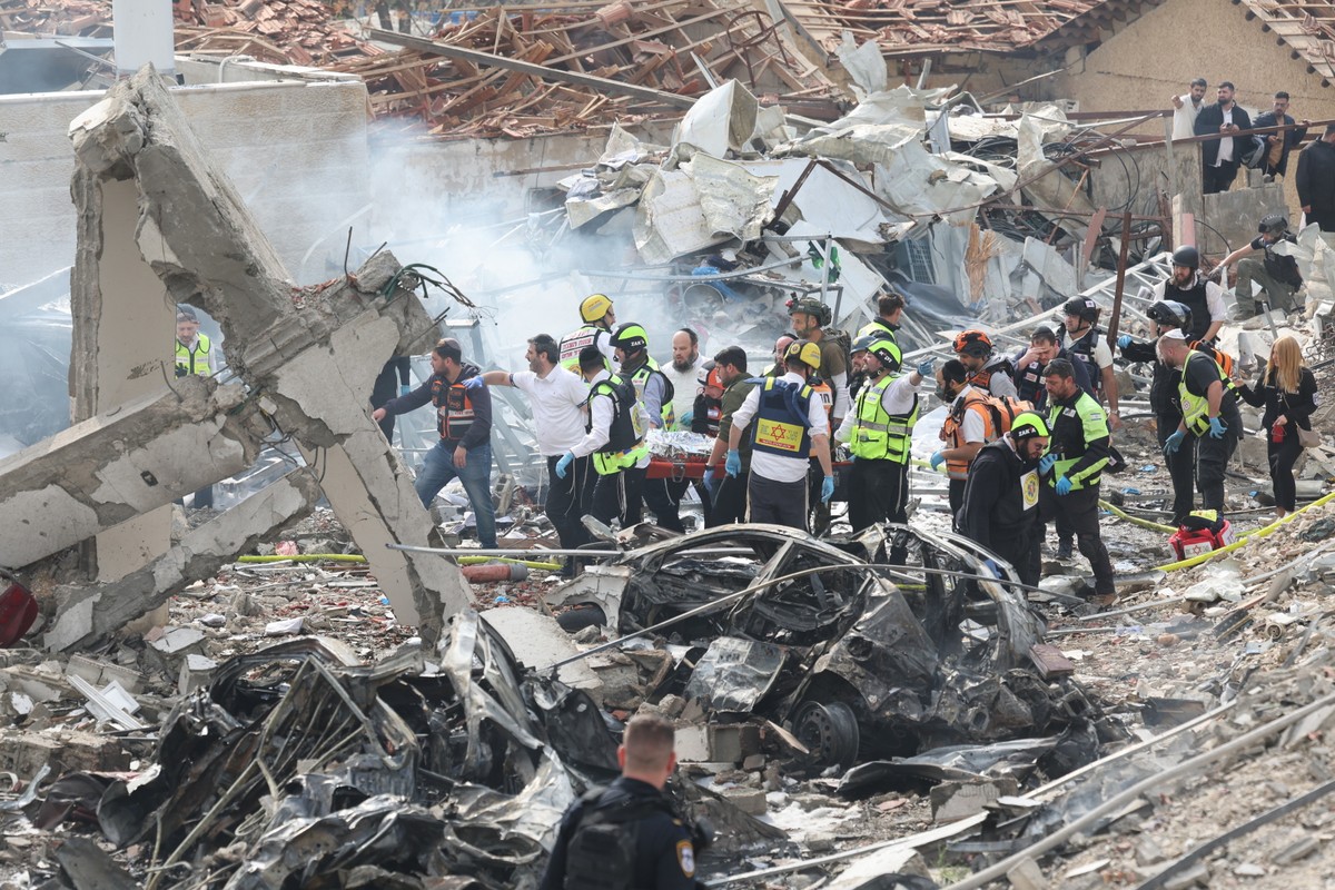 Several killed in Beit Shemesh after Iranian retaliatory airstrike