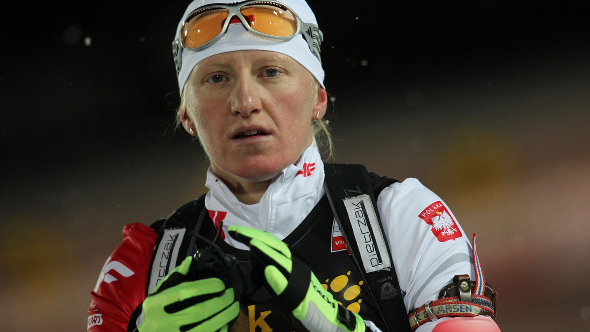 Odkąd trafiła do biathlonu zapowiadała się na znakomitą zawodniczkę. Potwierdziła to zresztą swoimi startami. Do historii rodzimego biathlonu przeszła jako pierwsza polska zawodniczka, która wygrała zawody Pucharu Świata. Miało to miejsce 1 grudnia 2006 w szwedzkim Oestersund. Potem jednak przyszedł głęboki kryzys. Po ponad sześciu latach Gwizdoń powtórzyła wynik z Oestersund na próbie przedolimpijskiej w Soczi, wygrywając sprint. A jeszcze kilka tygodni temu była jedną z antybohaterek polskiej sztafety na mistrzostwach świata w Novym Mescie. Jej fatalne strzelanie spowodowało, że Polki przestały się liczyć w walce o medal.
